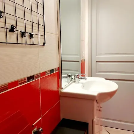 Renovated 28 M2 T2 In The Historic Center *