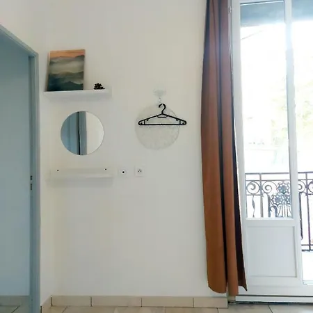 Apartment Renovated 28 M2 T2 In The Historic Center Agde