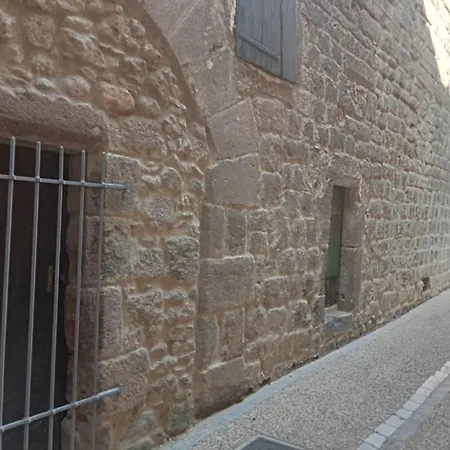 Renovated 28 M2 T2 In The Historic Center *