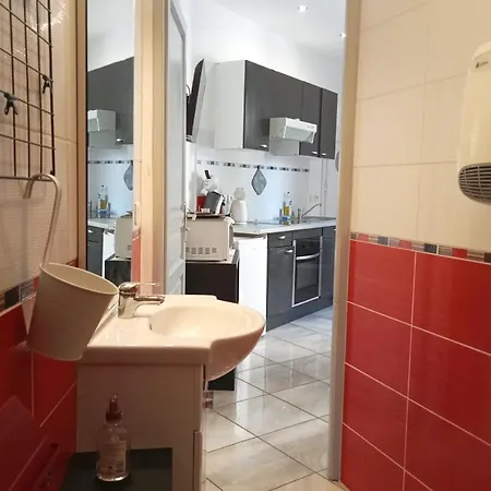 Renovated 28 M2 T2 In The Historic Center Apartment *